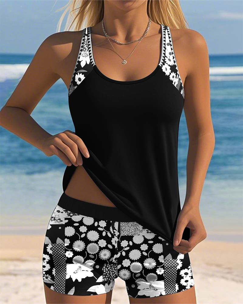 Veronica - Elegantes Badeshirt mit integriertem Boxer und Muster