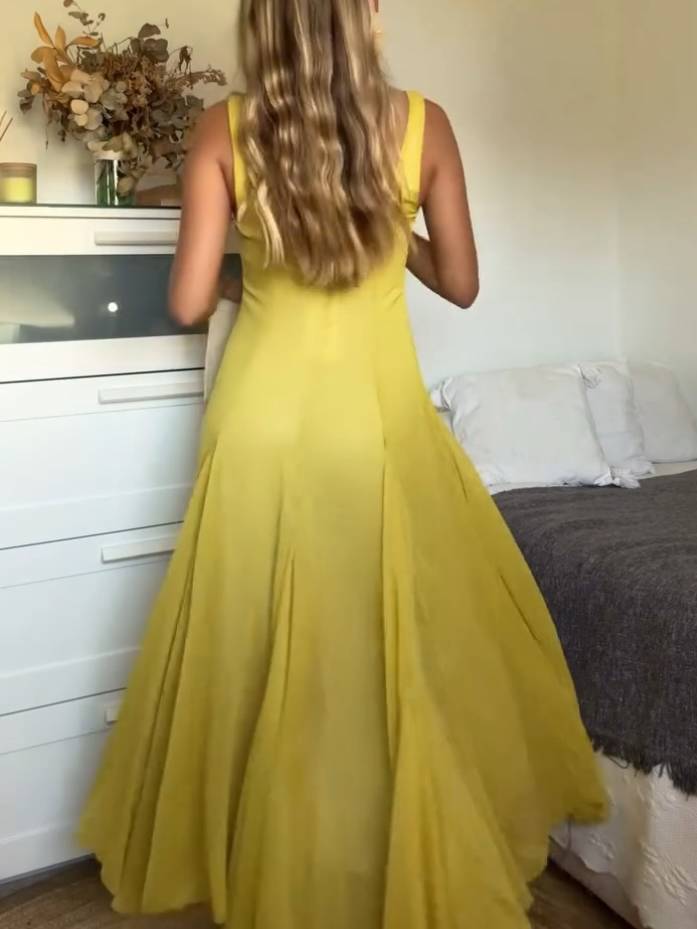 Helga - Legeres Kleid mit quadratischem Ausschnitt und integriertem Blazer