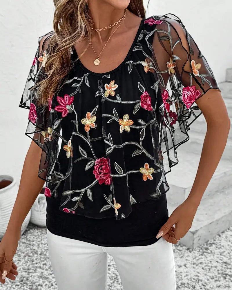 Elara – Bestickte Mesh-Bluse mit Statement-Ärmeln für elegante Layering-Looks