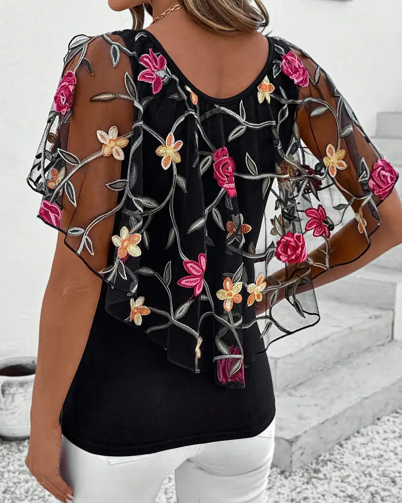 Elara – Bestickte Mesh-Bluse mit Statement-Ärmeln für elegante Layering-Looks